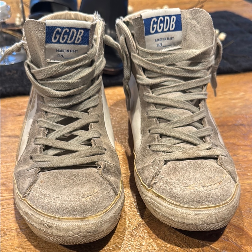 Golden Goose GGDB High-Top Sneakers in Distressed White. Size 8